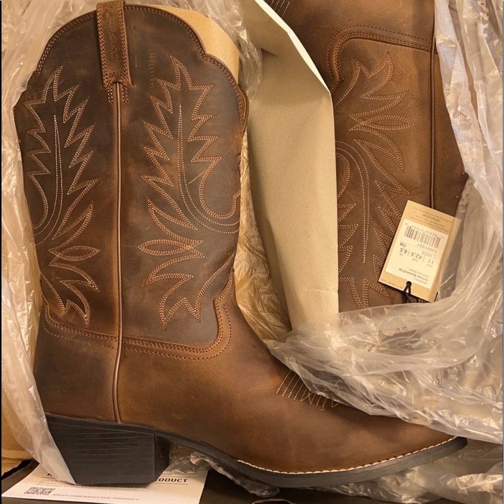 Womens Ariat Boots Size 11 Wide